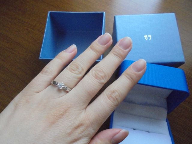 一粒ダイヤです。