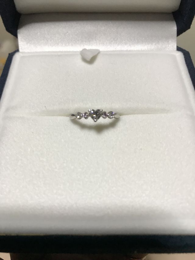 ピンクダイヤとハートシェイプダイヤ