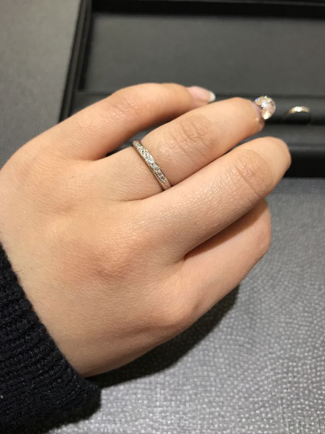 ダイヤがキラキラと輝いていてとても綺麗です！