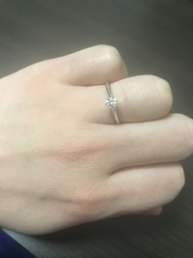 シンプルだけど綺麗な指輪