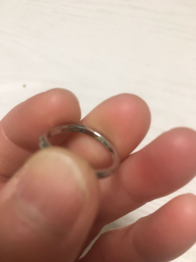 少し見にくいですが、中の写真です。