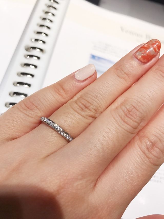 女性らしいデザインのジュノー。