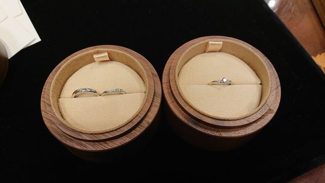 結婚指輪(ハーモニー)と婚約指輪(ナデシコ)