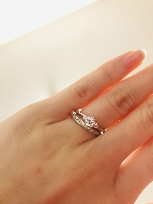 重ねた時のバランスを重視 結婚指輪はBouquet