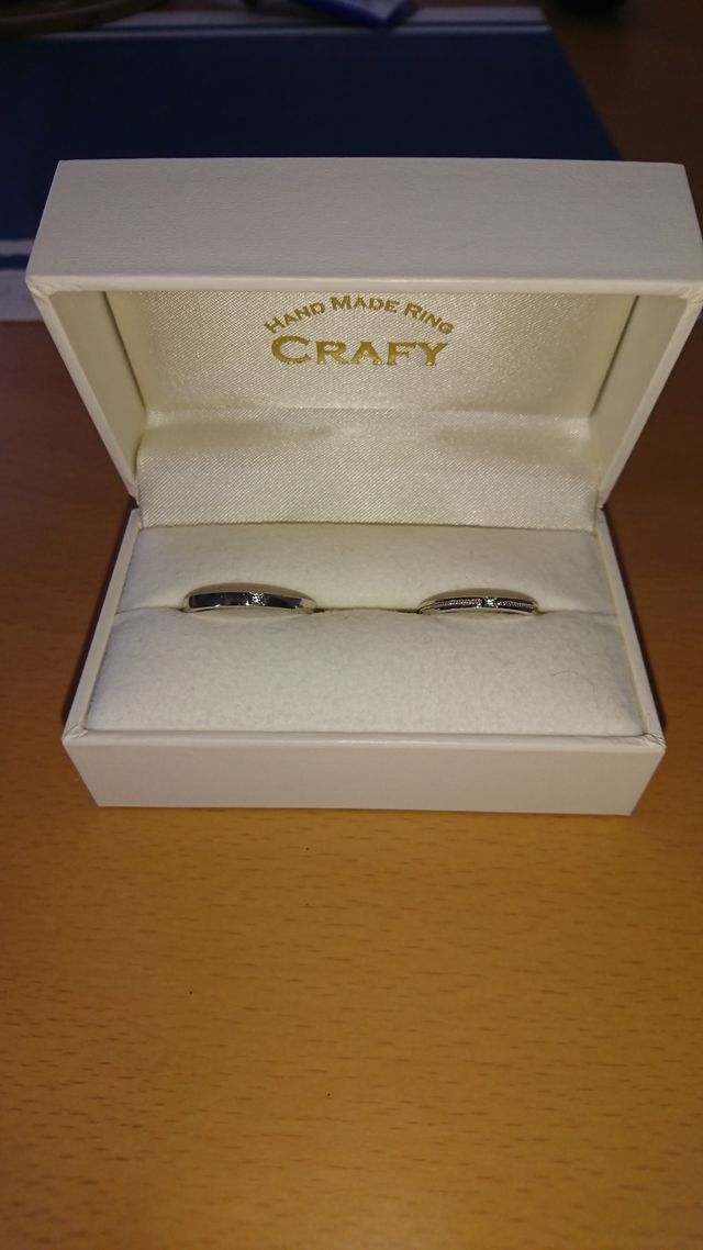 二人で手作りしました。少し厚みがありますが二人の思い出です！