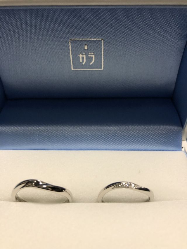 ウェーブの細身リング