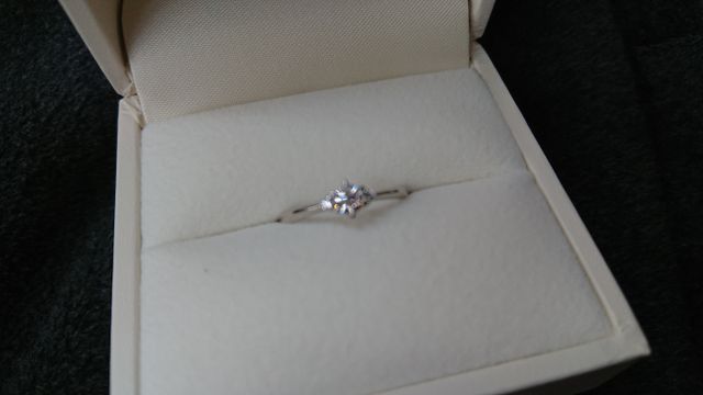 ダイヤの質が素晴らしく内側にもダイヤ埋め込みしました！