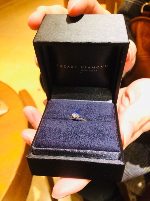 カラット0.35
カラーG
クラリティSI1