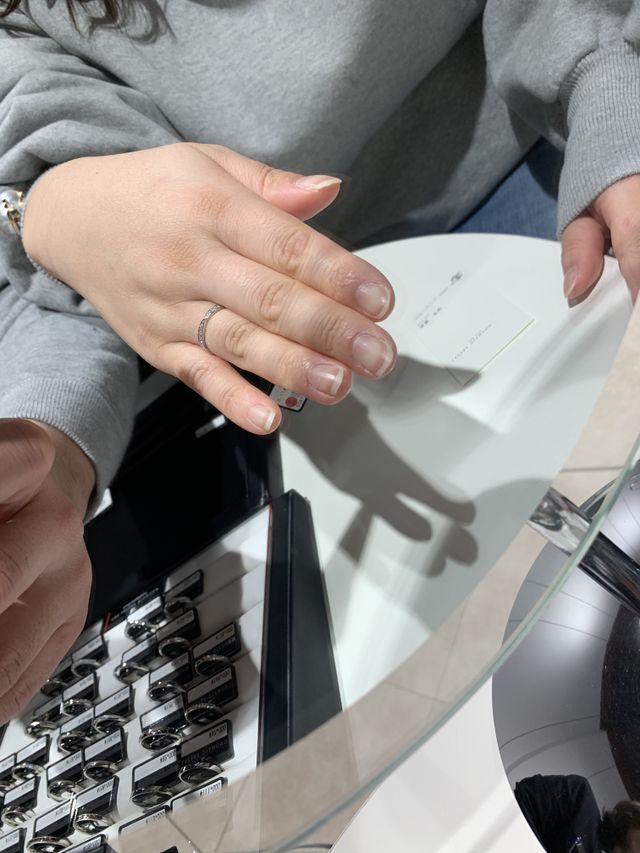 着用時の鏡の中を撮影