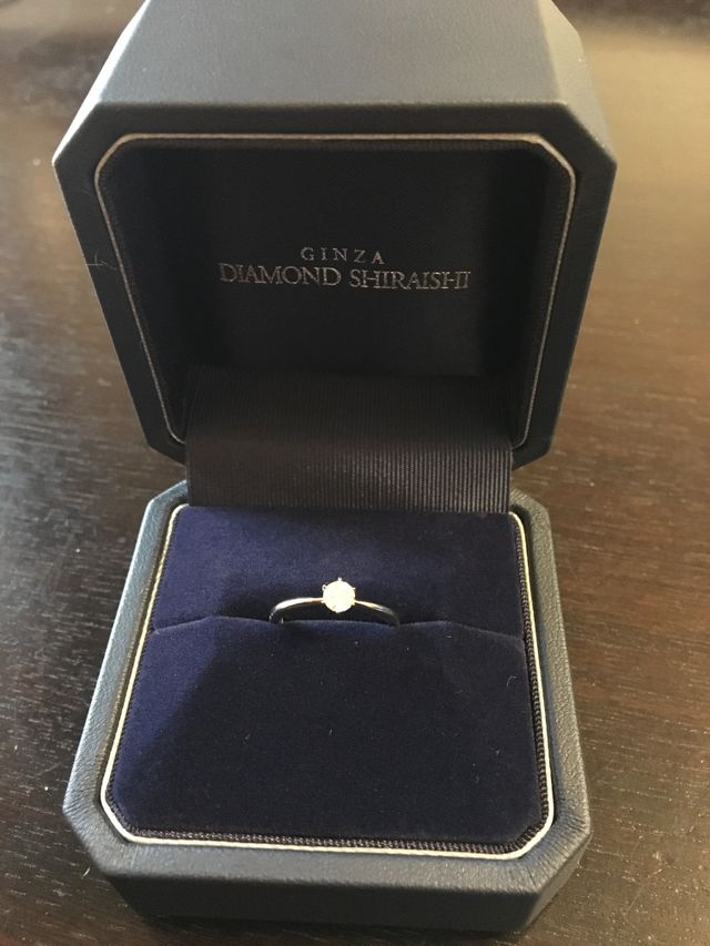 普段使いできる細身の物を選びました。着け心地がよかったです。