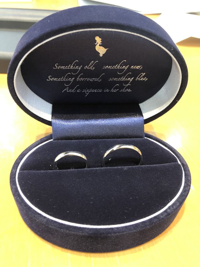 ストレートラインの指輪