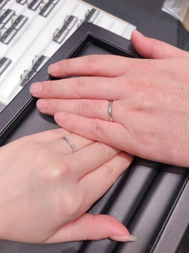 ダイアモンド部分の幅は広いのですが丁度いい存在感です