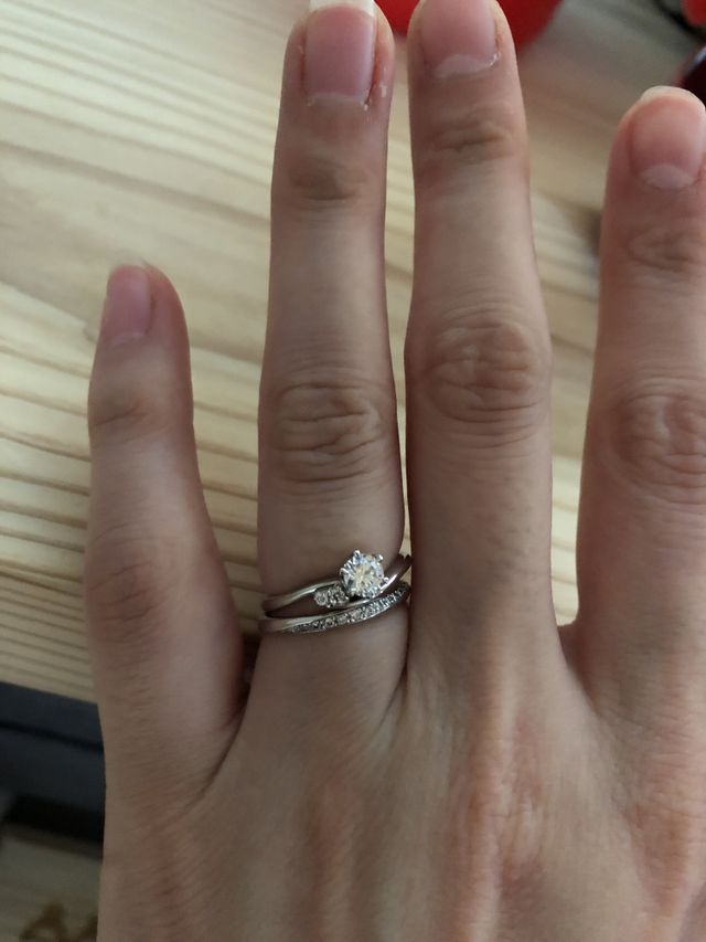 婚約指輪で、旦那がサプライズで用意してくれました。