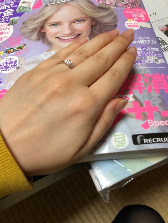 とてもデザインを気に入ってくれたそうでずっと眺めてました。