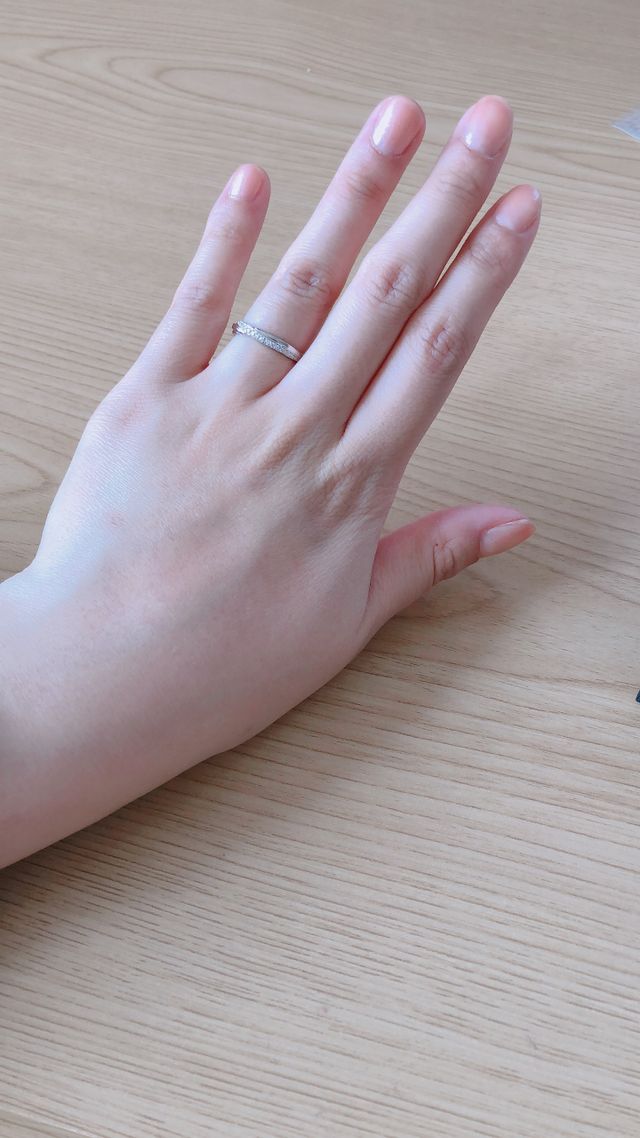 デザインも太さも
自分の好みで
これにしました。