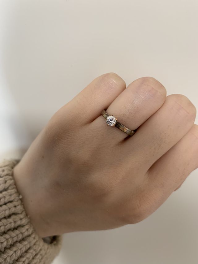 輪の絶妙な色合いやデザインもお気に入りです。