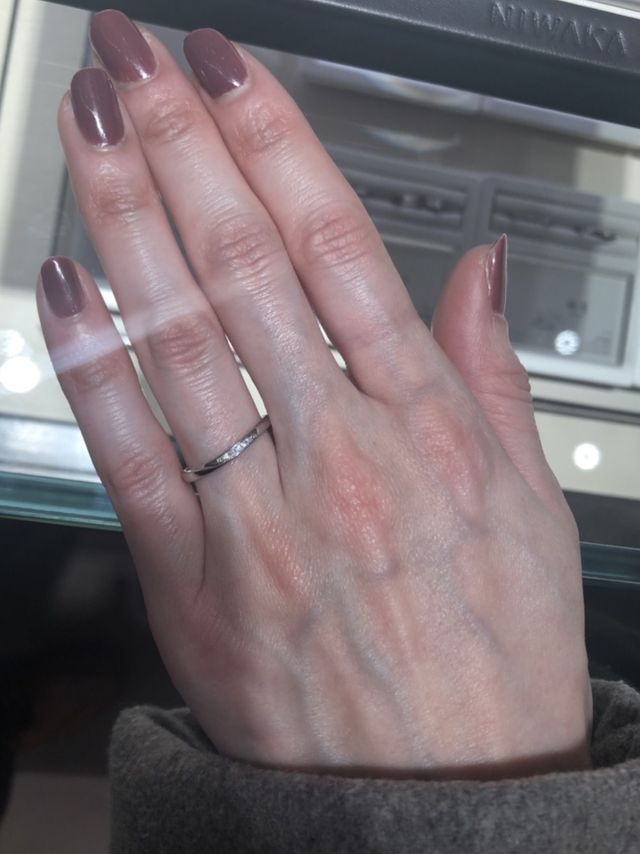 華奢ですが繊細なデザインと指馴染みの良さが素敵でした。