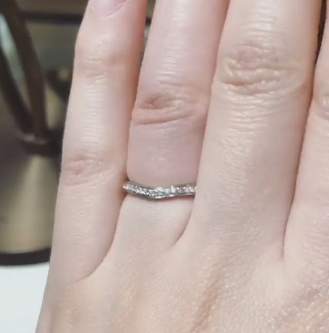 キラキラ豪華な分、値段が高くなるので悩みます