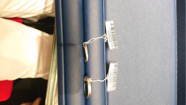 ペアではないです。