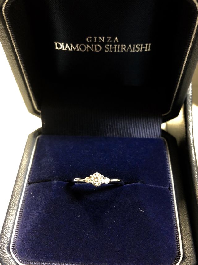ダイヤサイズは約0.2カラットです。