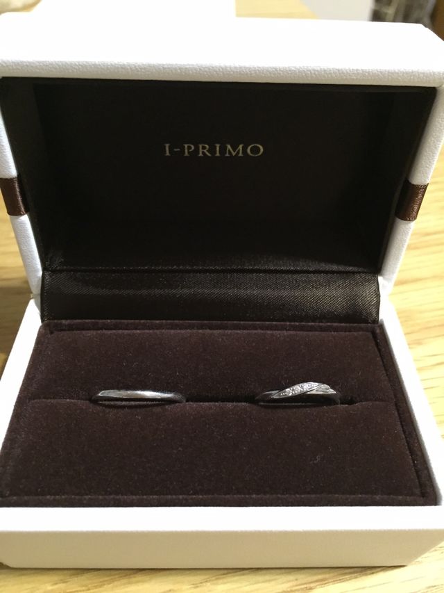 日常的につけれるように薄めのものにしました。