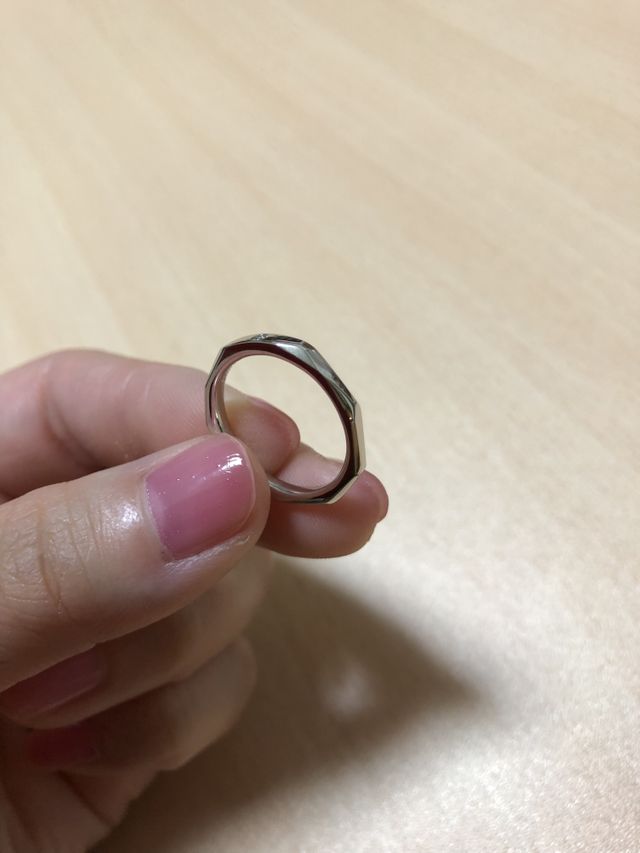 既製品ではない世界にひとつだけの指輪です。