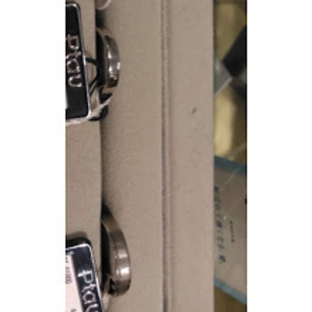 鍛造製法のプラチナリング