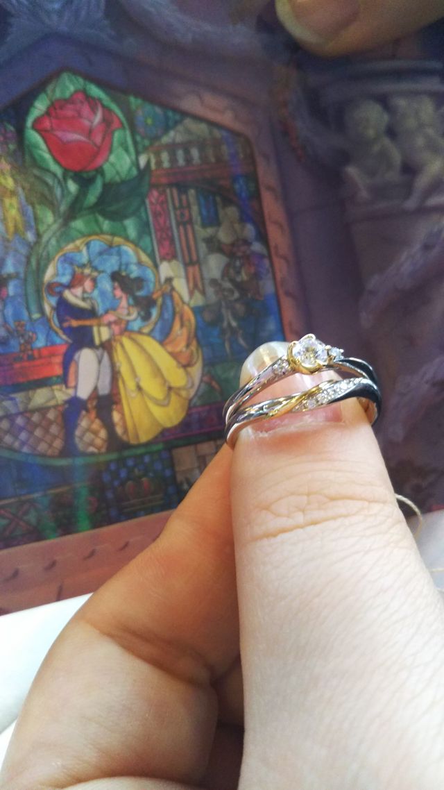 エンゲージリングとマリッジリングのセットリング