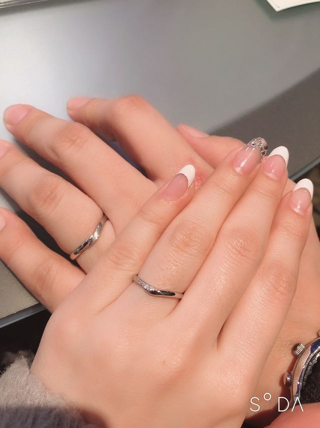 彼はマット加工をプラスしています。夫婦で撮った写真です。