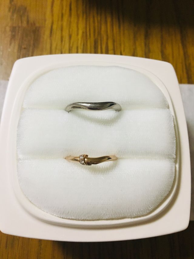 私はピンクゴールドの結、旦那はプラチナゴールドの月の雫です