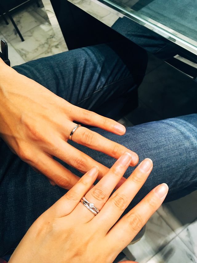 指輪受取時の写真です。