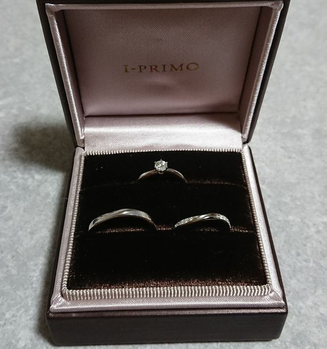 婚約指輪と結婚指輪