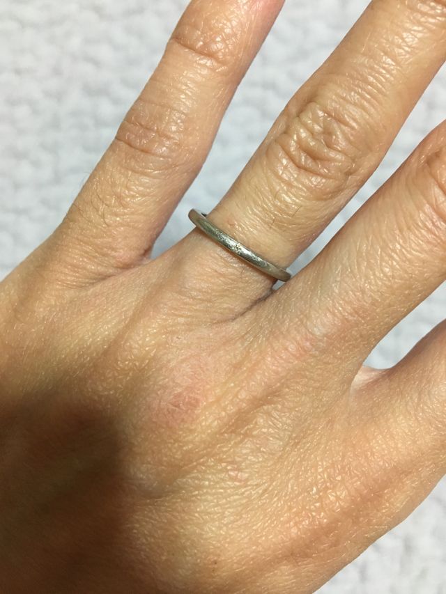 結婚指輪つけた状態です。