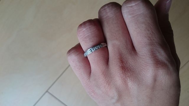 シンプルなデザインで飽きのこないリング