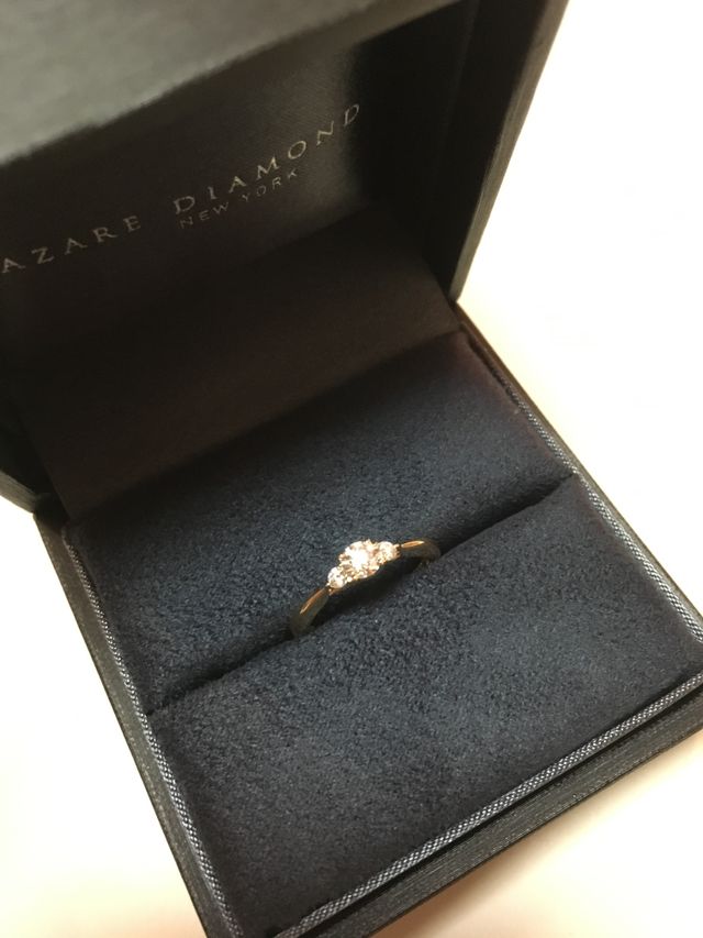 YGのエンゲージリングです。