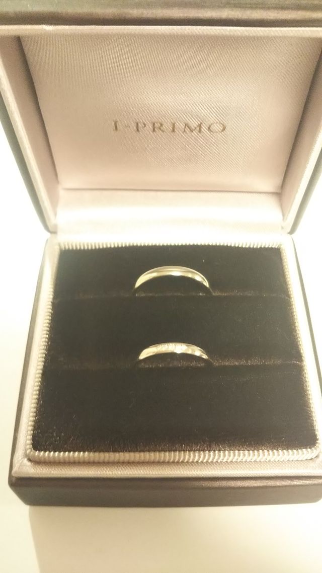 ユノーという種類の結婚指輪です