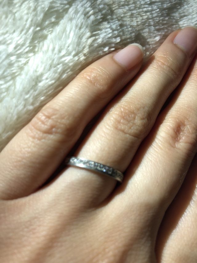 ダイヤがついているところです。反対側はついていません。