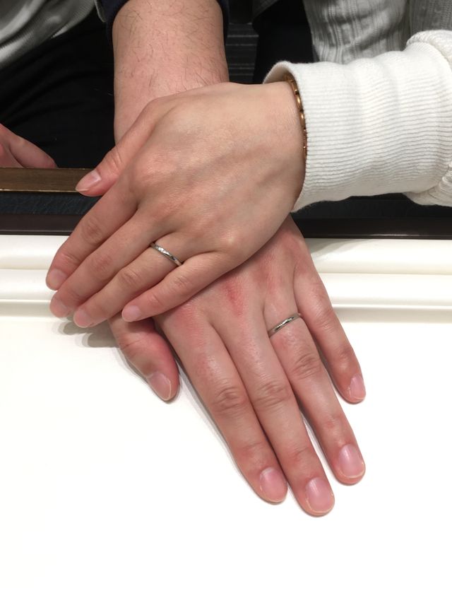 指輪をつけてみました。