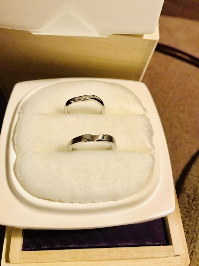 結婚指輪でペアで唐花を購入しました。