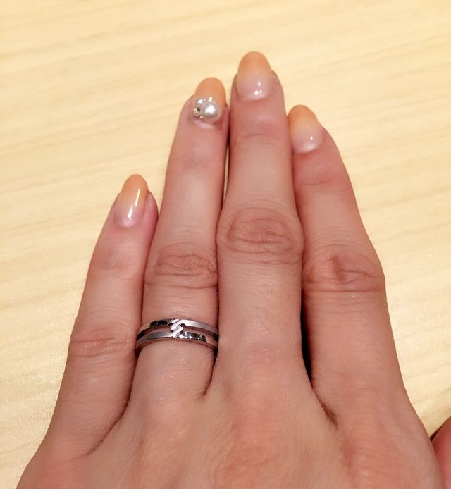 結婚指輪が傷だらけで、つや消しで別の指輪みたいに変身☆彡.。