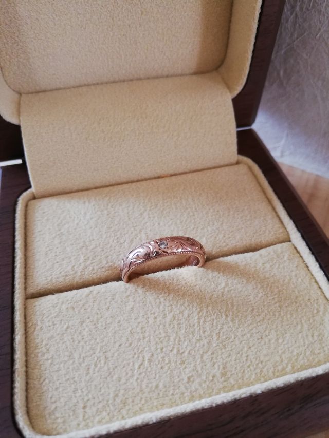 ピンクゴールドのハワイアンジュエリー