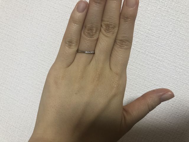 華奢なデザインでも輝きはあり、一目惚れです！