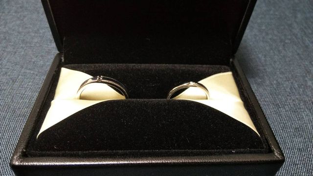 男女セットでペアダイヤモンドとなります。