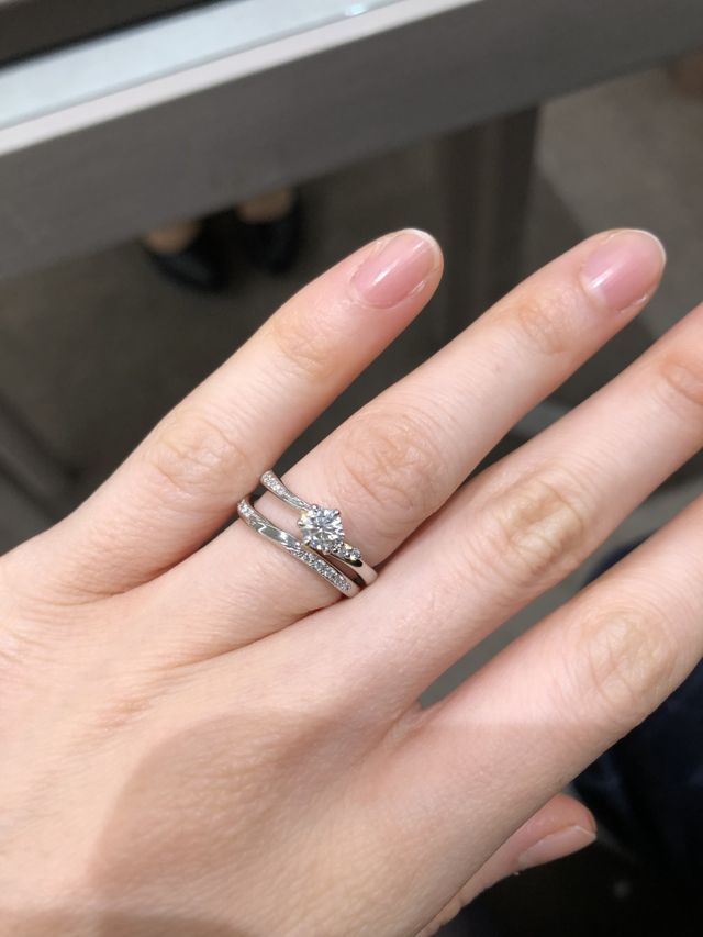 婚約指輪と一番相性のいい結婚指輪を購入！お気に入りです！