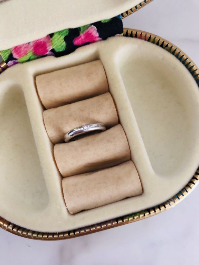 ティファニーの結婚指輪の写真