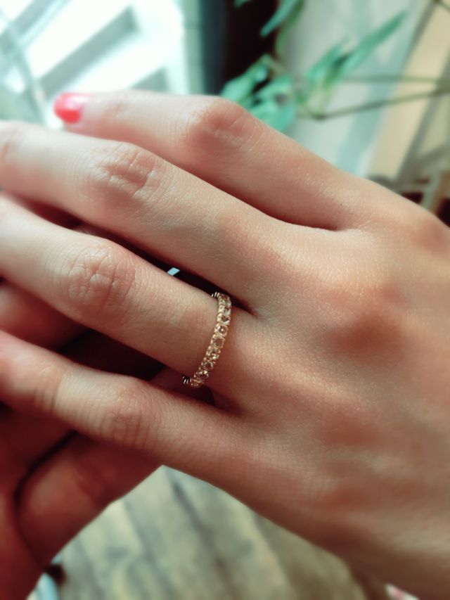 さり気なくきらきら光る感じが好きです。