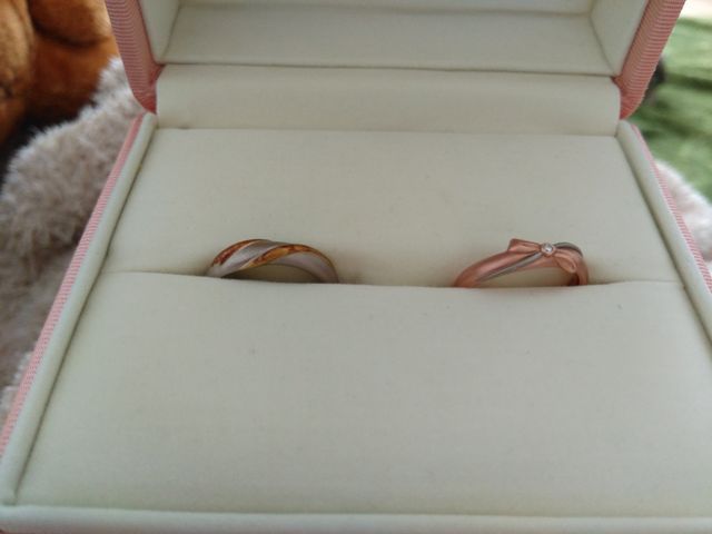 白雪姫が好きということからリボンデザインの指輪です
