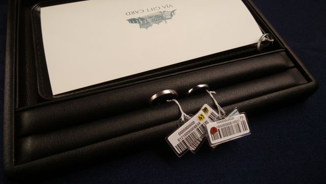 男性用は表面加工してもらいました。