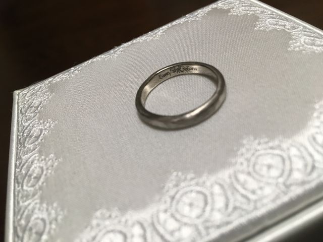 内側に、私が描いた、イラストと名前
レーザーで刻印しました