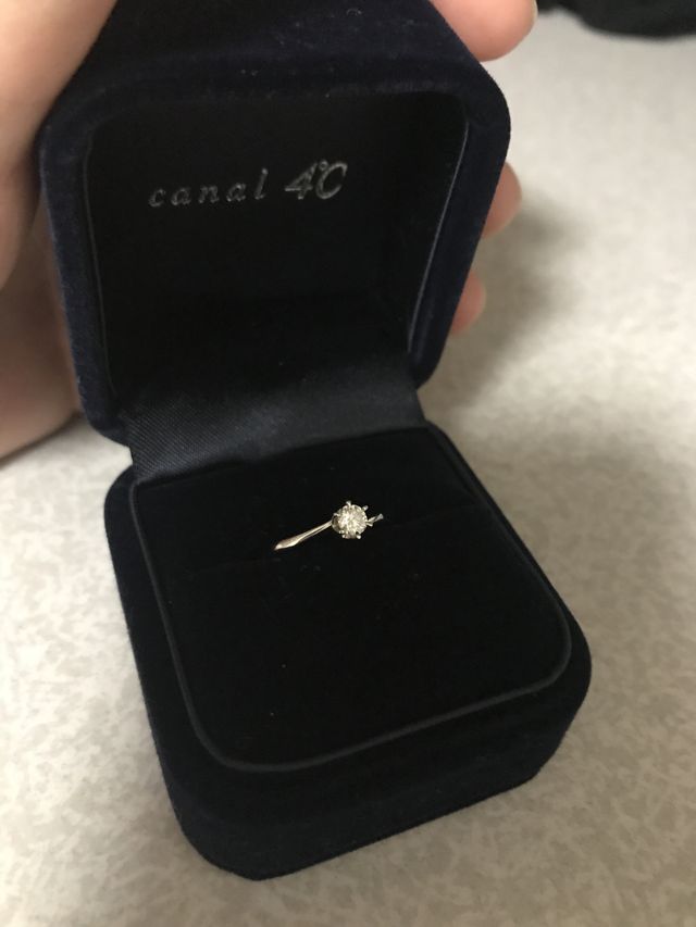 ダイヤの婚約指輪